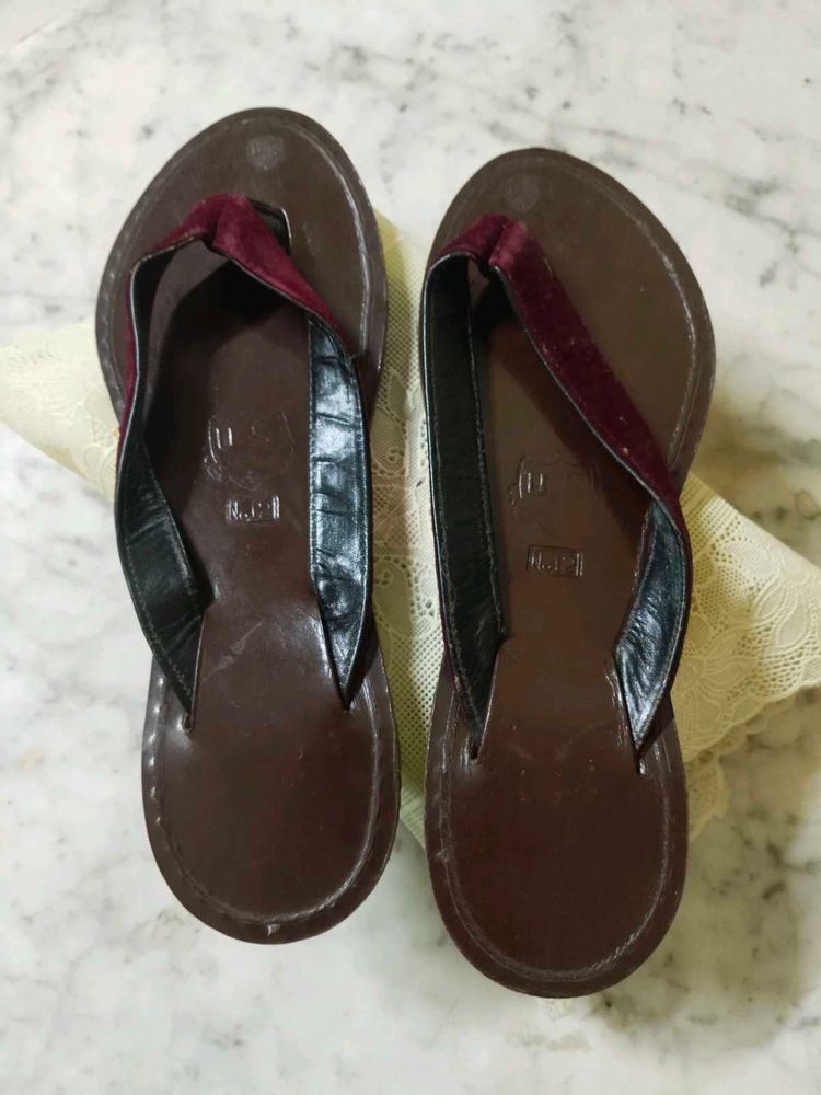 Stylish Brown Flip-Flops Burmese