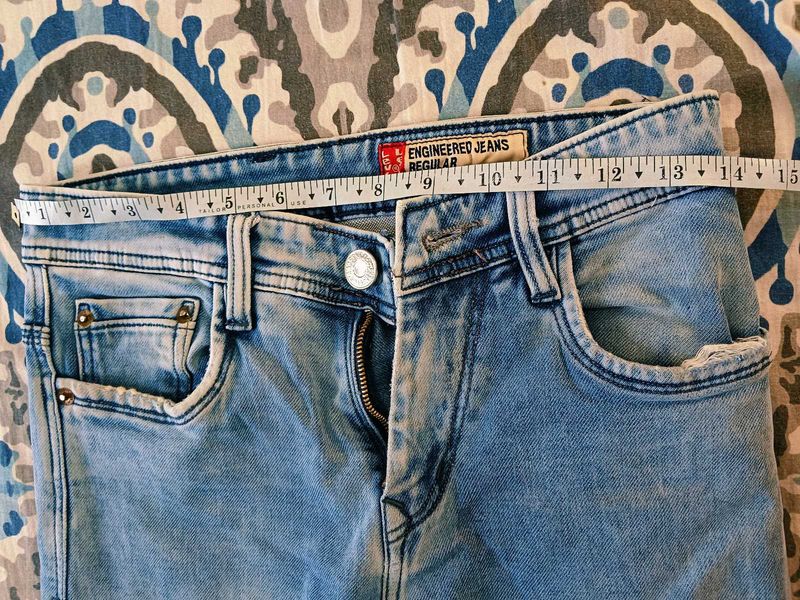 Light Wash Distressed Jeans