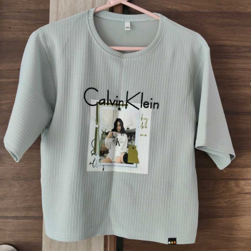Calvin Klein Graphic Print T-Shirt