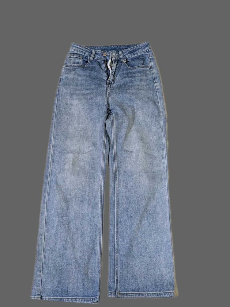 Light Wash Wide Leg Jeans