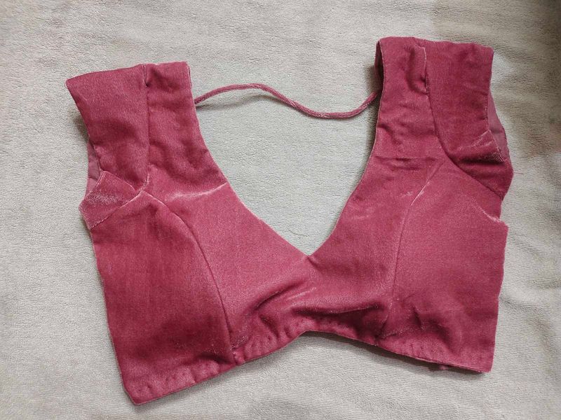 v-neck Blouse (padded)