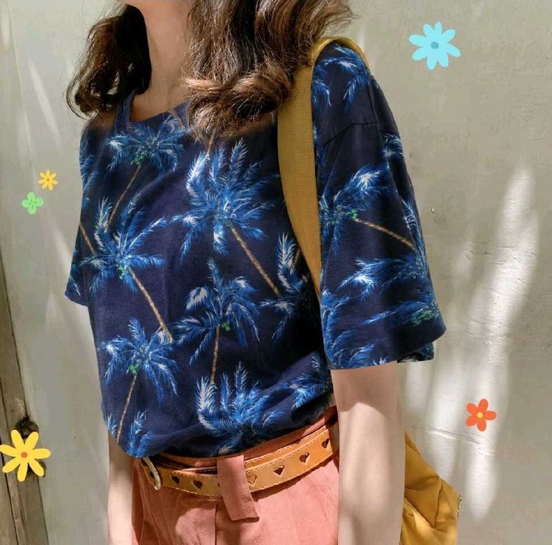 New with tag Navy Palm Tree Print T-Shirt
