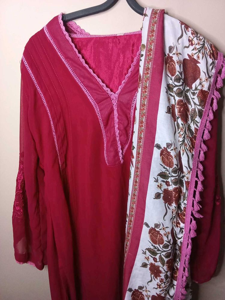 Pakistani Kurti Set
