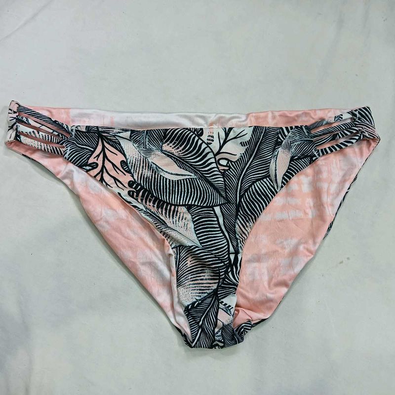 Stylish ❤️‍🔥 Tropical Print Bikini Bottom