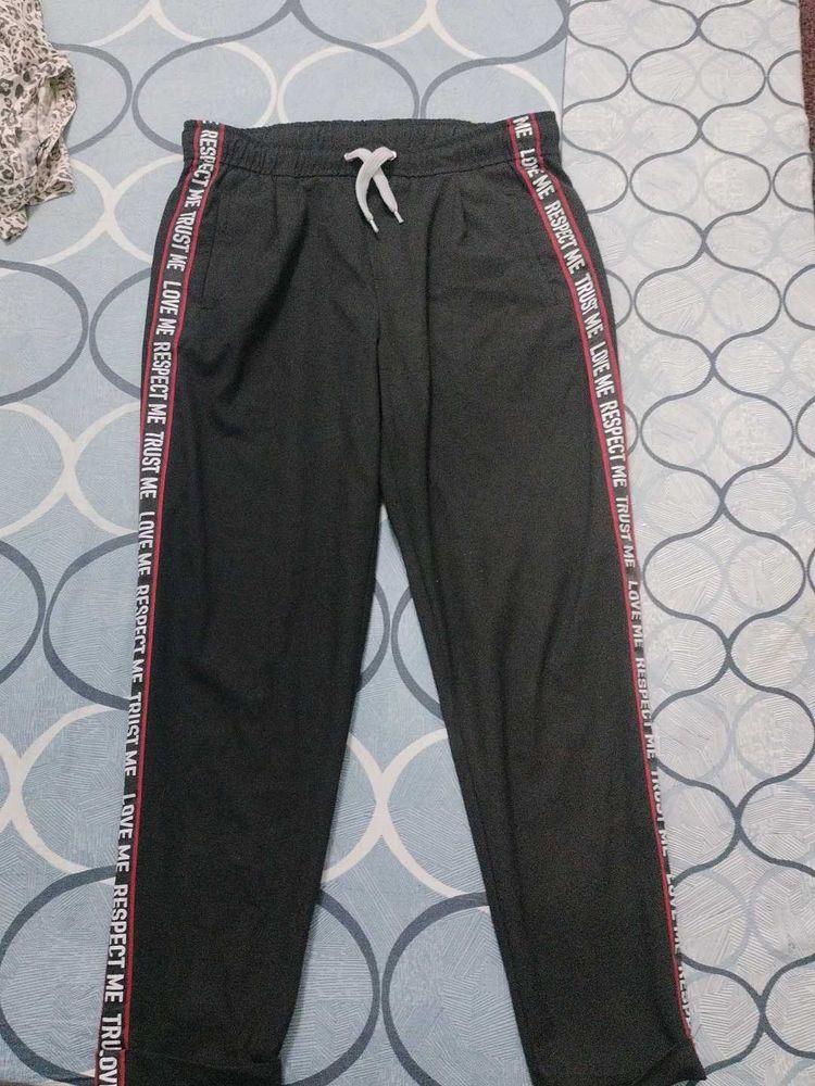 Trendy Black Lower