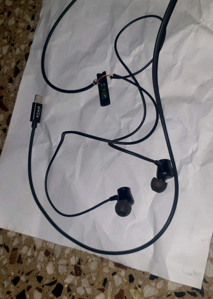 Wired USB-C Earbuds