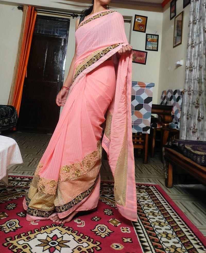 Here A Beautiful Saree For You🤭🤭