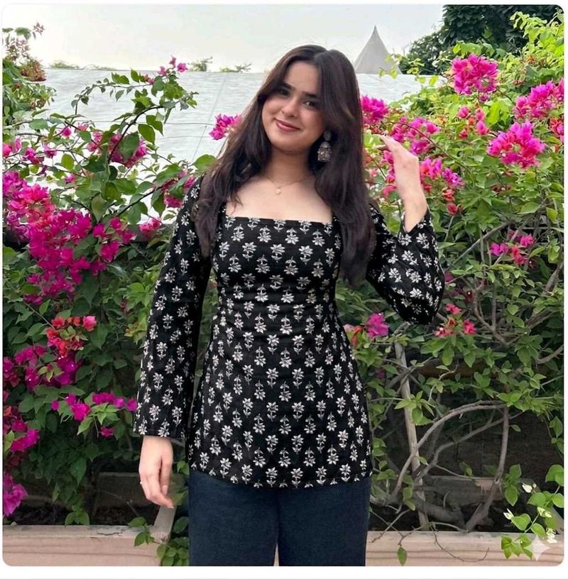 Stylish Black Printed Kurta