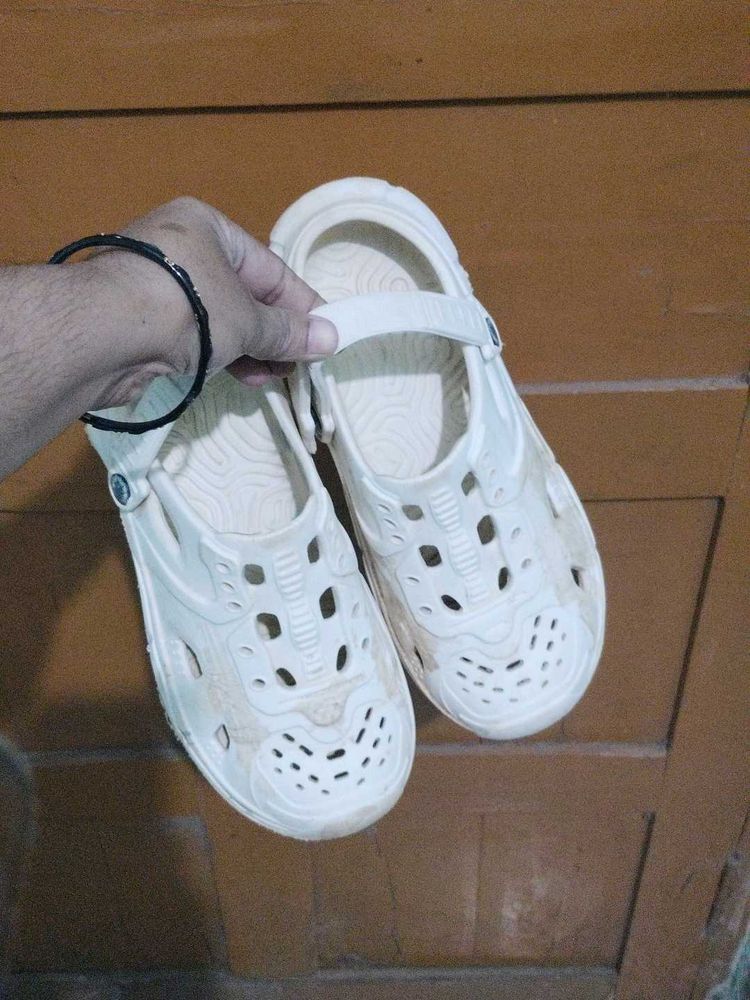 Comfortable White Clogs for Everyday Wear