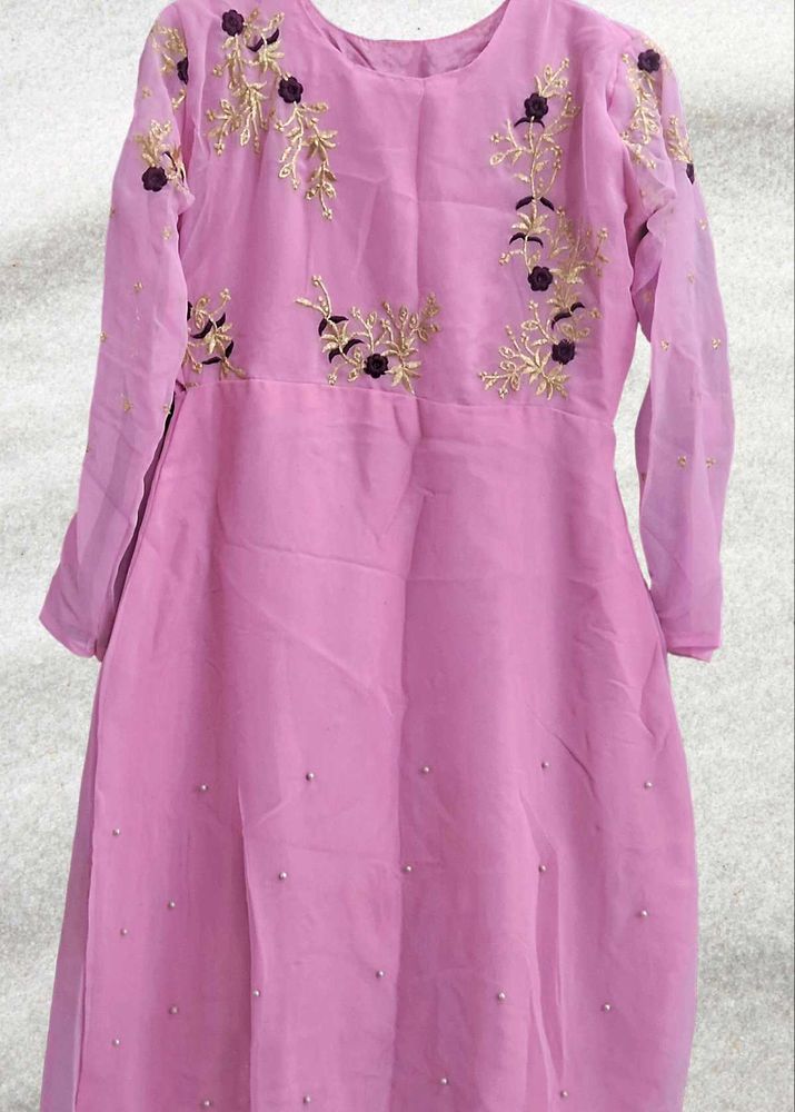 Pink Embroidered Dress🌸🎀
