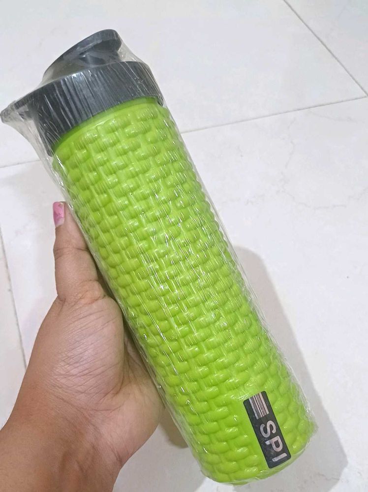💥New💥 Stylish Textured Sipper Water Bottle