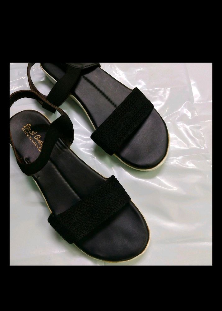 JET bLACK SANDLE