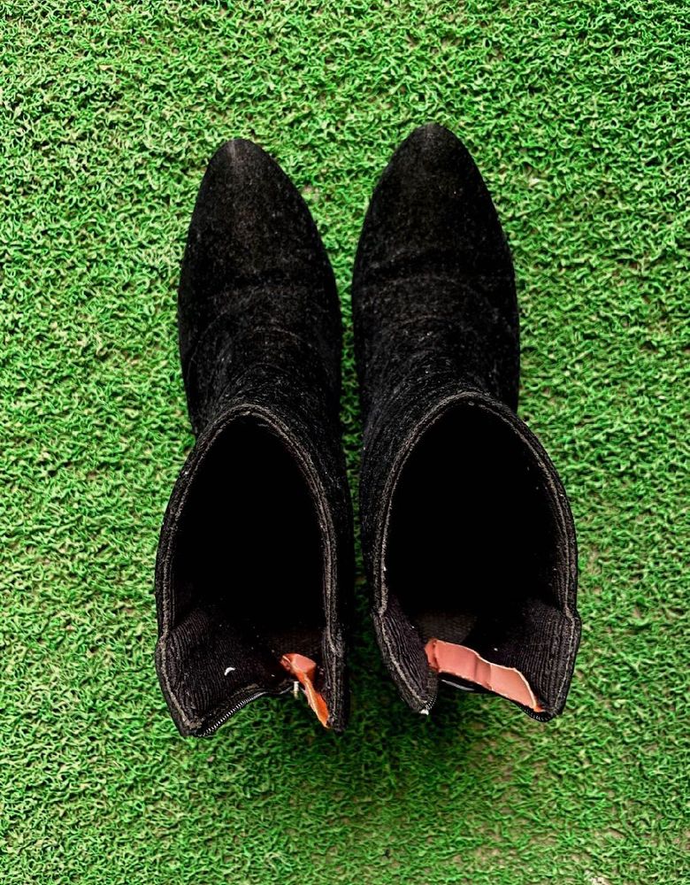 Chic Black Velvet Ankle Boots