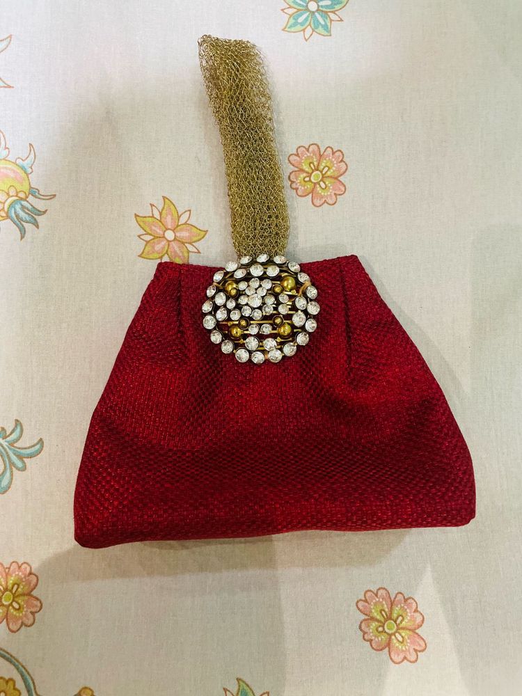 New without tag Elegant Red Clutch with Embellishm