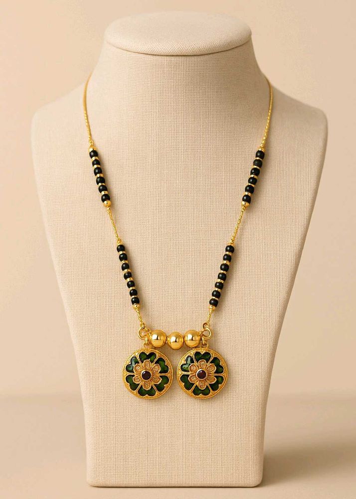 🖤💛 Short Mangalsutra – Brand New