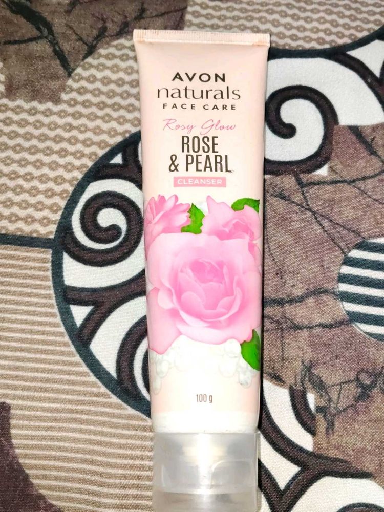 Avon Naturals Rose &amp; Pearl Face Cleanser