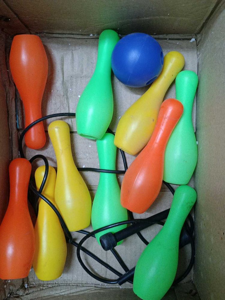 Multi-Color Bowling Set with Jump Rope