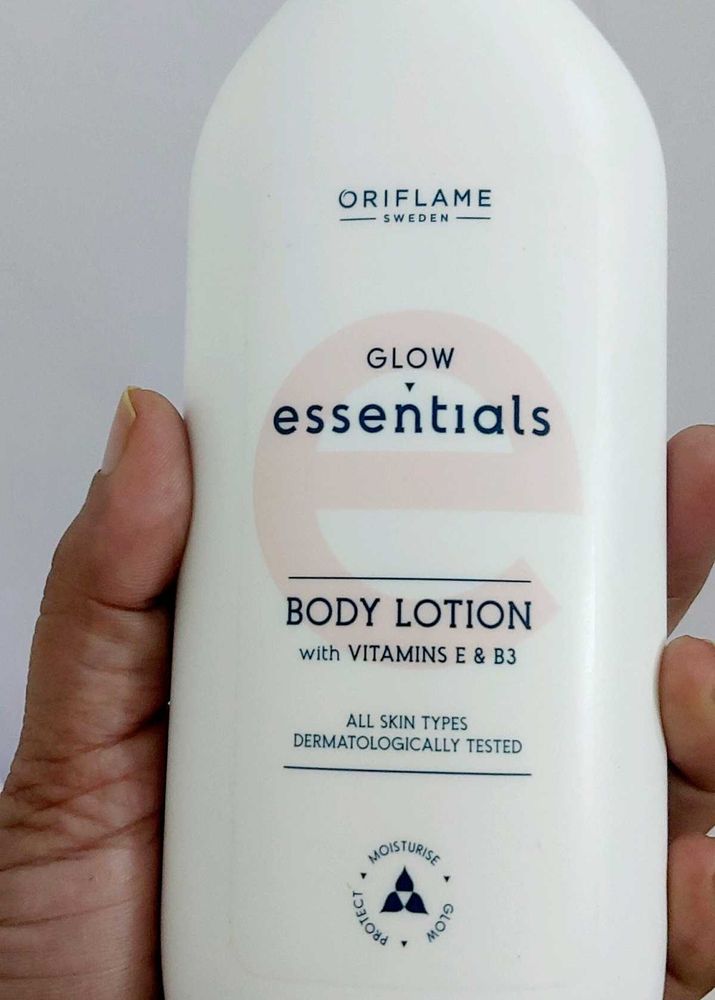 Oriflame Glow Essentials Body Lotion