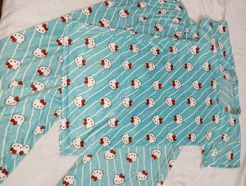 Cute Hello Kitty Pajama Set