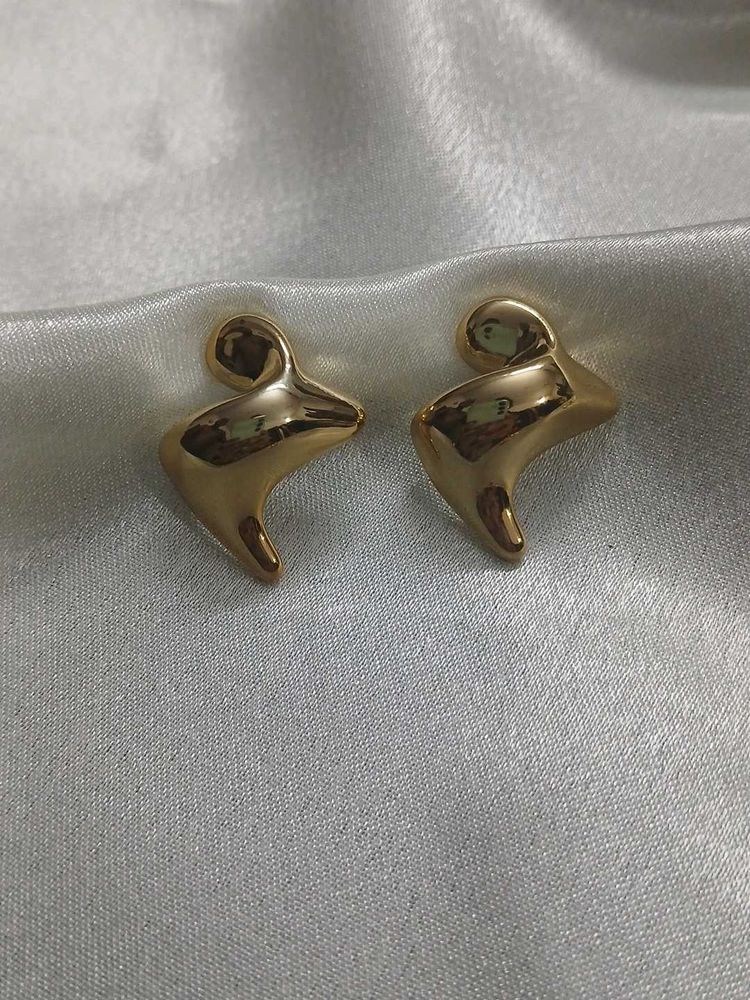 Elegant Gold Abstract Earrings