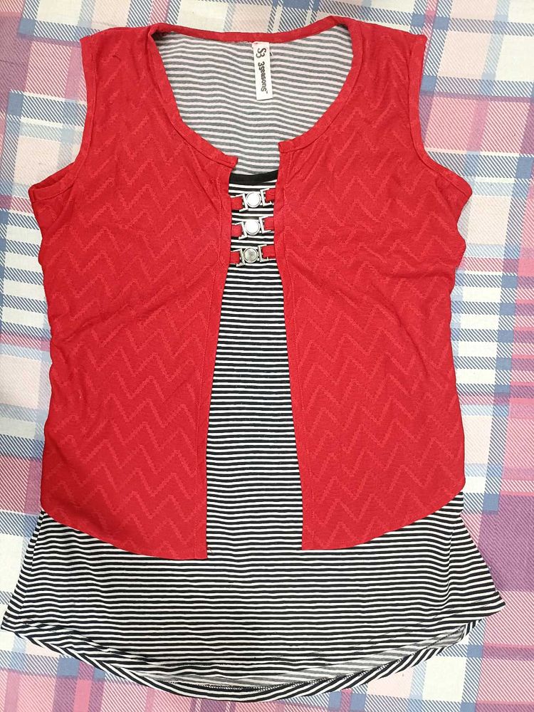 Chic Red Chevron Sleeveless Top