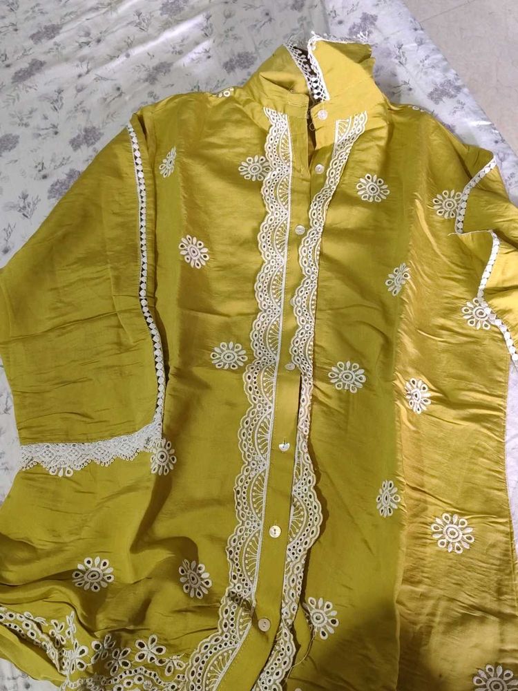 Elegant Olive Green Embroidered Kurta