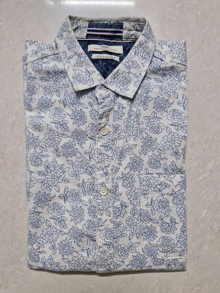 Men's Off White Printed Shirt(Size-M)