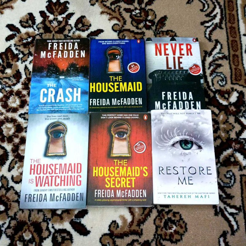 Freida McFadden &amp; Tahereh Mafi Book Bundle