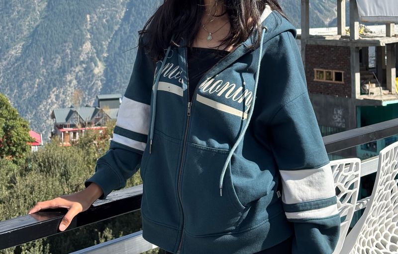 Comfortable Teal Zip-Up Hoodie