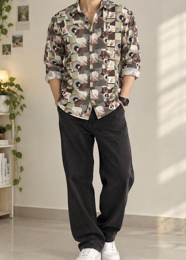 Men's Abstract Print Button-Up Shirt