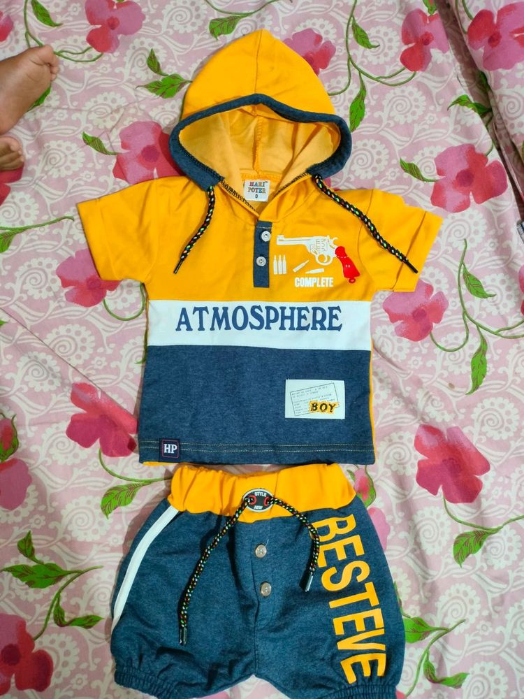 Brand: HARI POTER Boys tshirt with hoodies and shorts. Size: 0