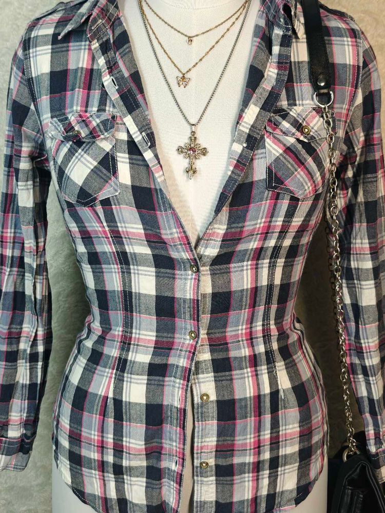 Stylish Plaid Button-Up Shirt