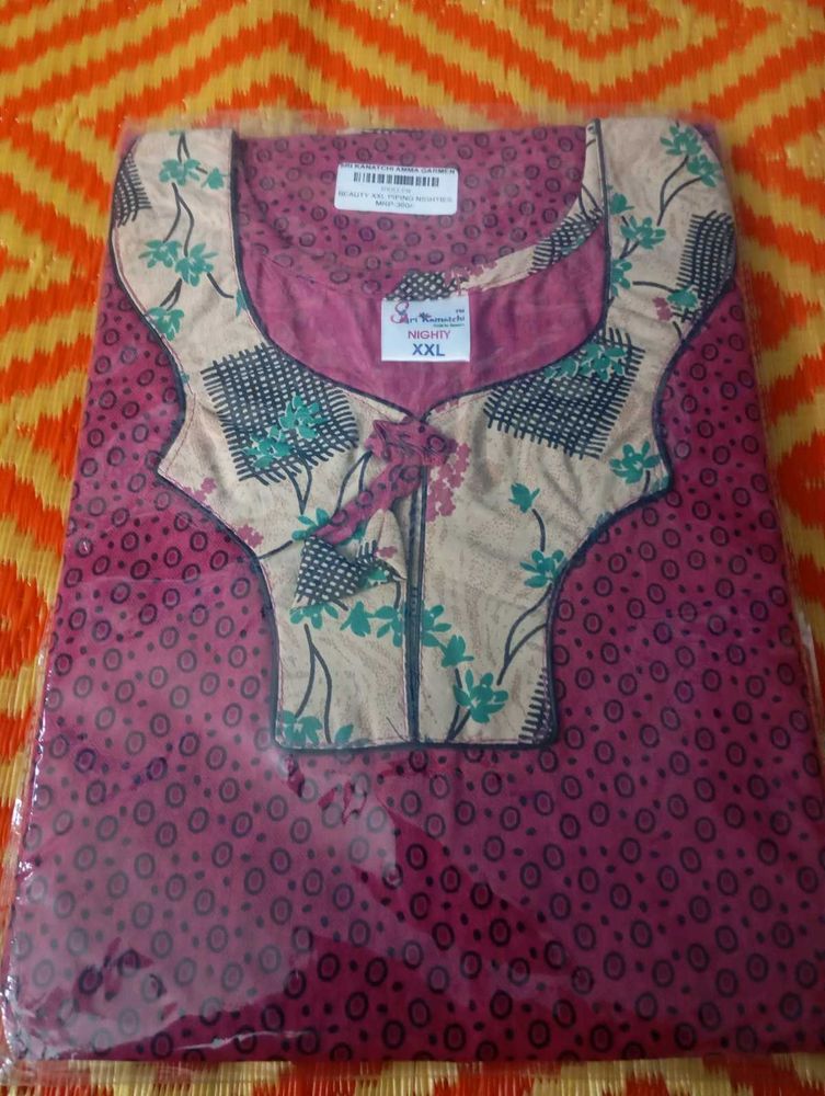 Comfortable Piping Nighty with Floral Print XXL