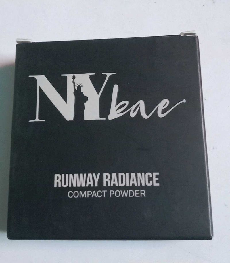 NY Bae Runway Radiance Compact Powder