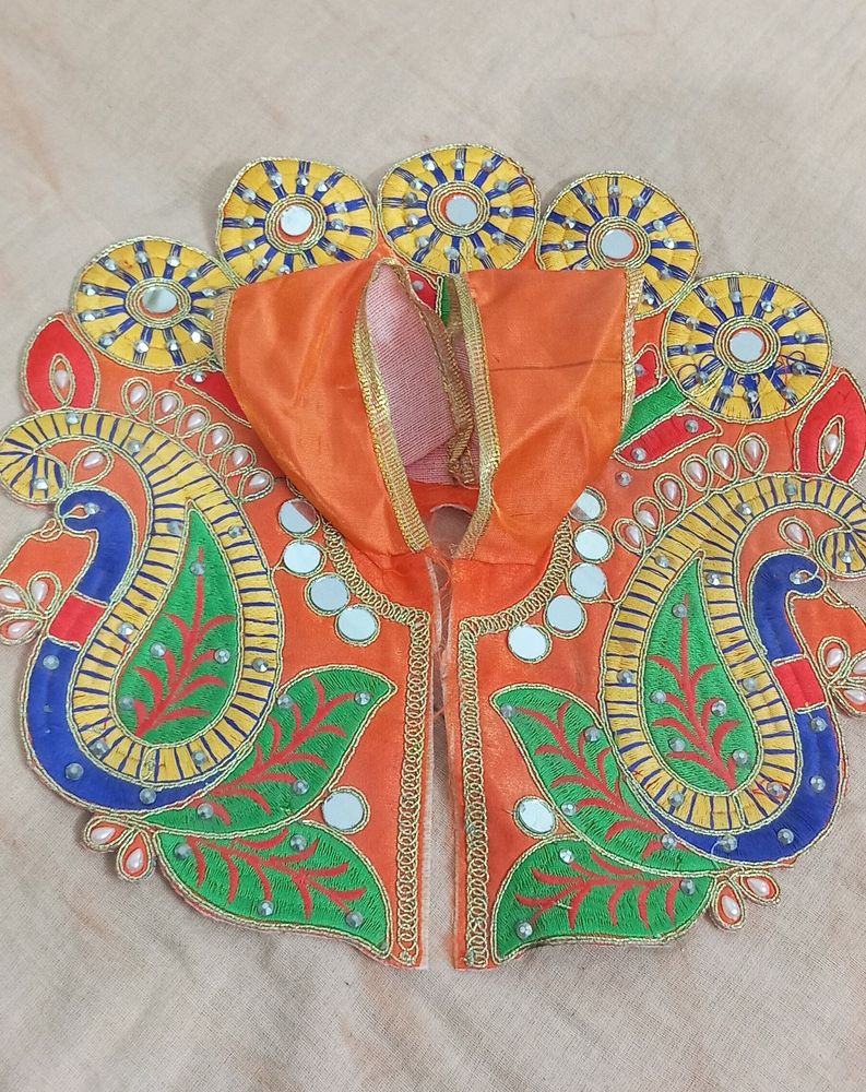 Laddo Gopal Ke Vastra