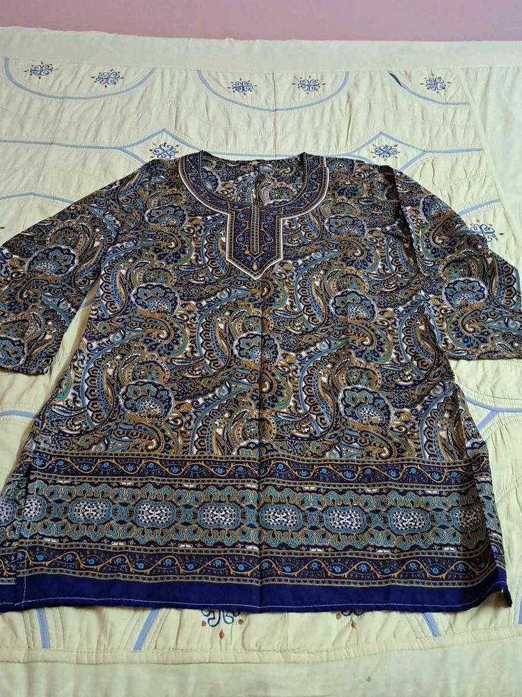 Stylish Paisley Print Kurta