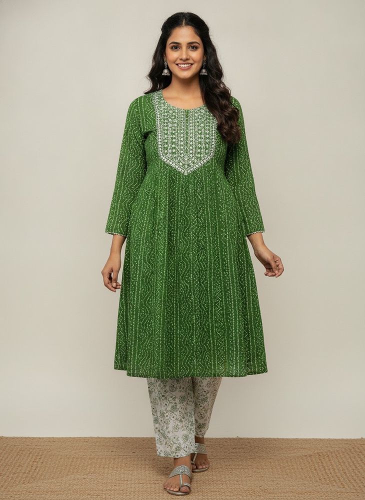 Green Bandhani Print Kurta with Pant and dupatta