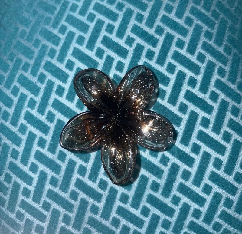 🌸 Combo of 3 Colourful Flower Hair Clips