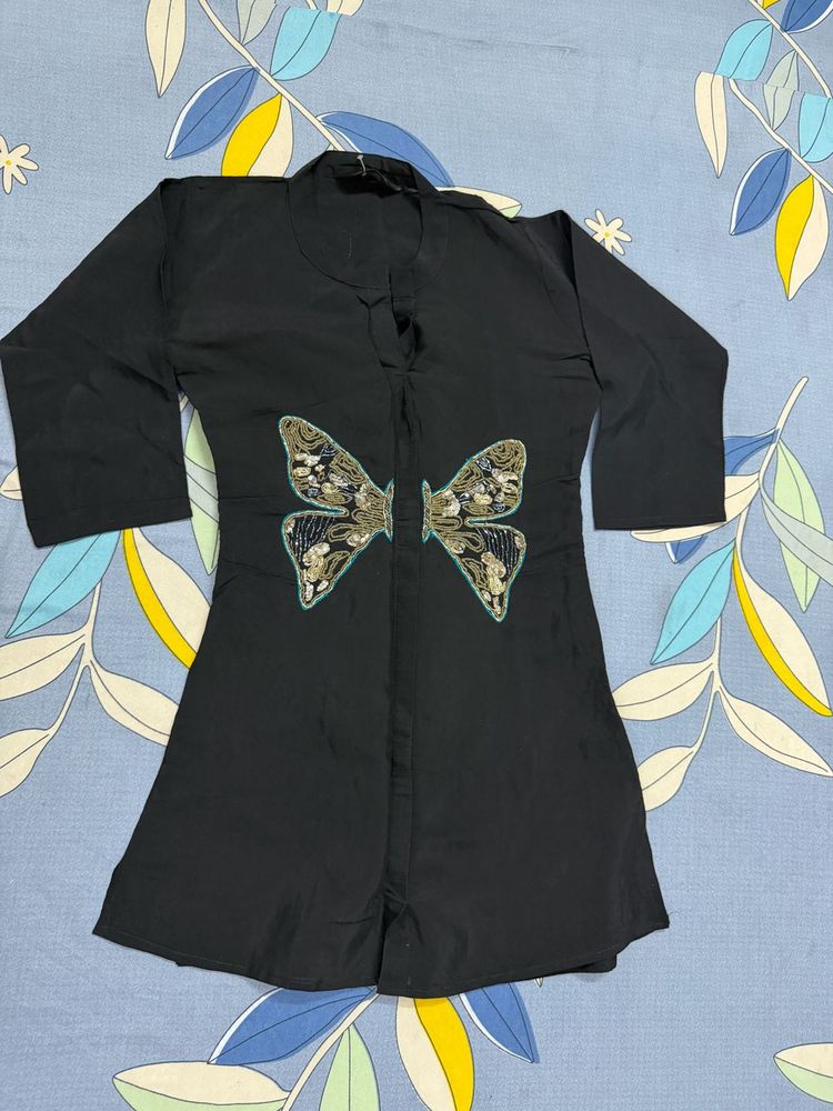 Elegant Black Kurta with Butterfly Embellishment