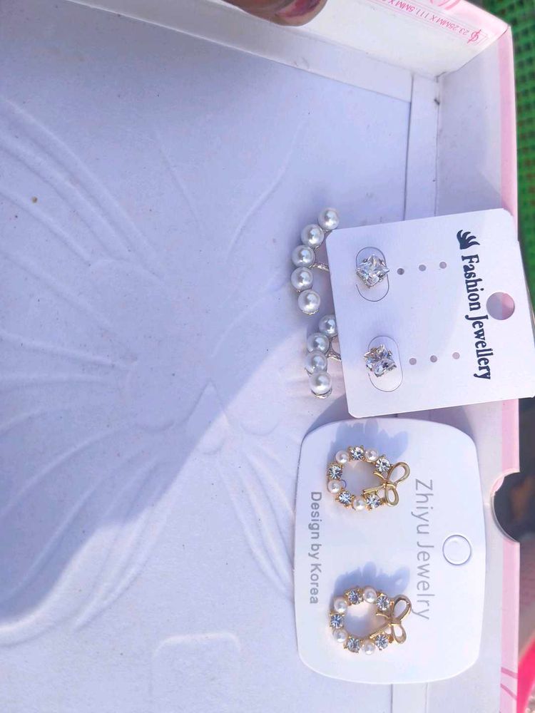 Korean Studs Pack Of 2 Bow