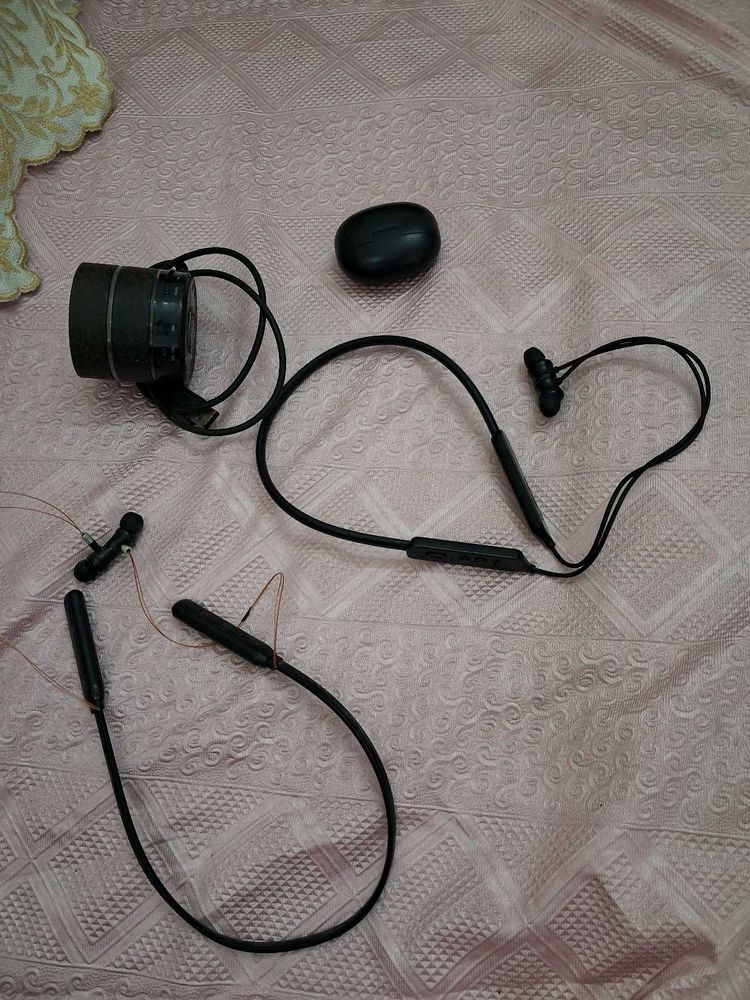 Wireless Bluetooth Headphones - Black