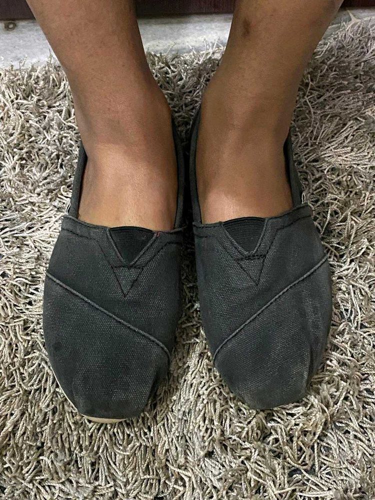 TOMS Black Casual Shoes
