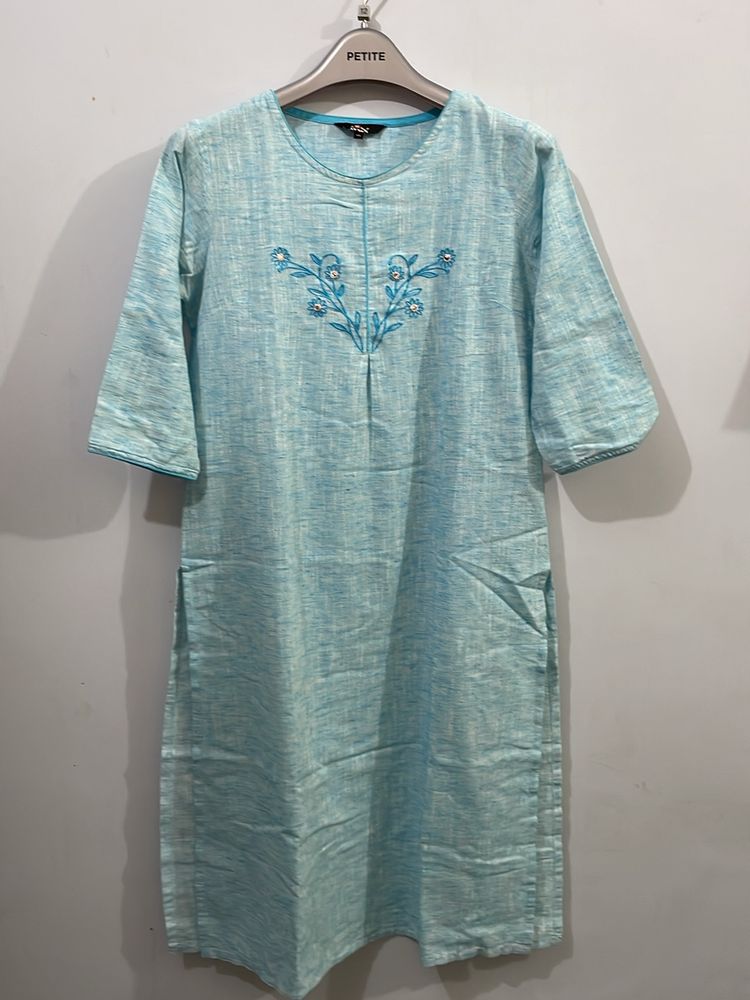 Sky Blue Yolk Embroidered Kurta Women’s