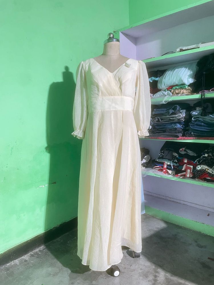 Elegant Cream V-Neck Maxi Dress