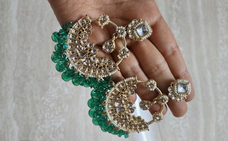 Elegant Emerald &amp; Pearl Earrings