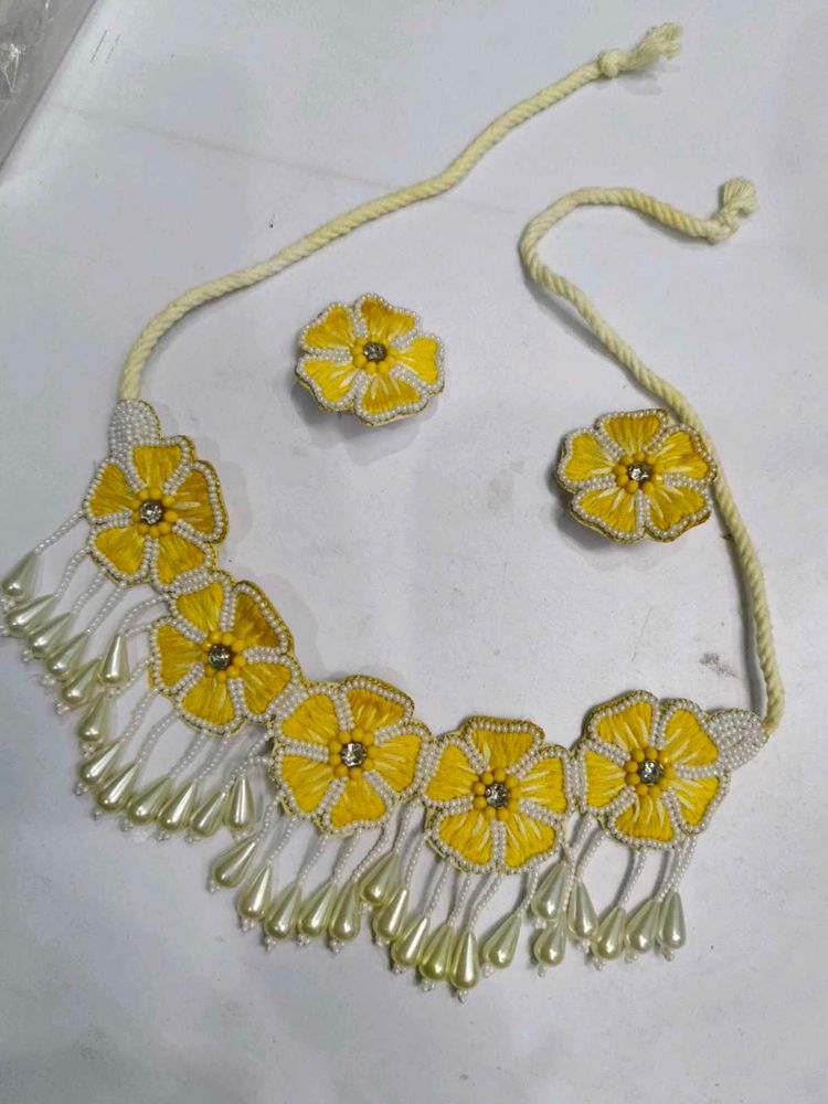 Vibrant Yellow Flower Jewelry Set free size