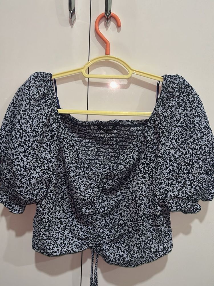Floral Print Smocked Puff Sleeve Top