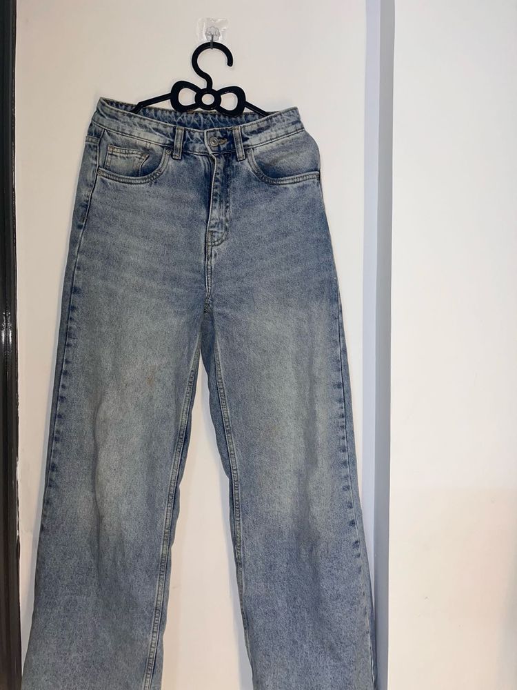 Light Wash Wide Leg Jeans