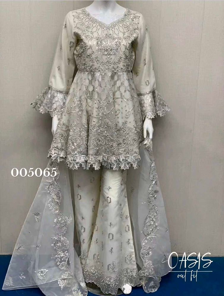 Original Pakistani suit. 100% orginal