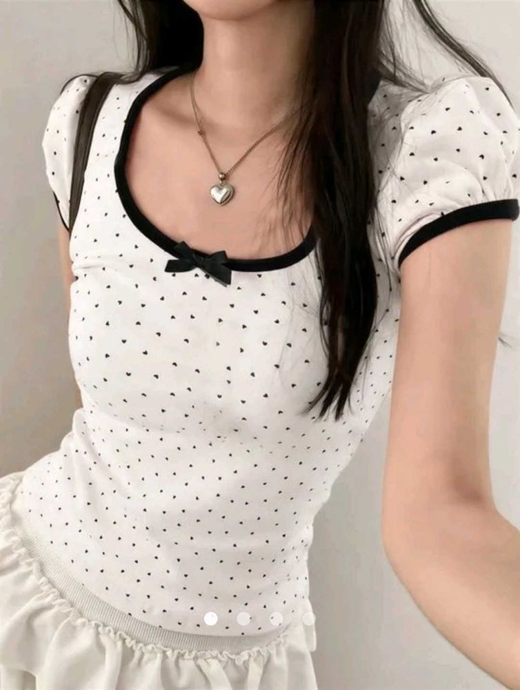 Savana Cute Black Heart Pattern Puff Sleeve Top